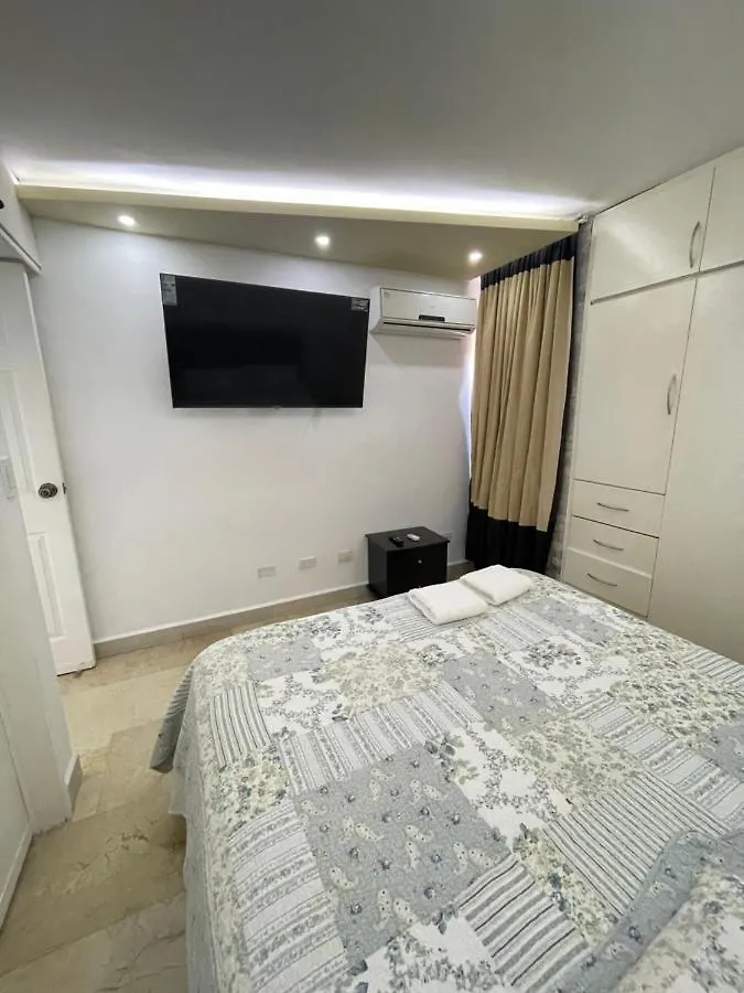 Apartamento Completo Frente Al Aeropuerto Ideal Para Viajes Y Transito En El Aeropuerto Catia La Mar Apartment