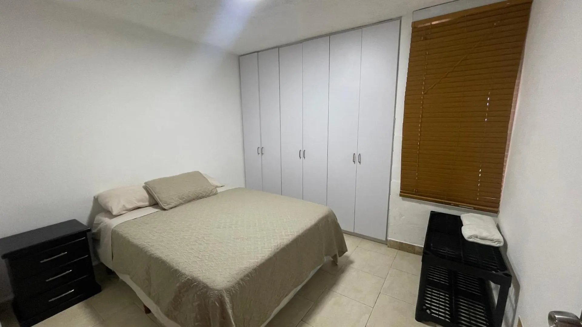 Apartamento Completo Frente Al Aeropuerto Ideal Para Viajes Y Transito En El Aeropuerto Catia La Mar